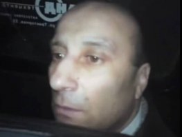 Чёт сразу вспомнился этот персонал - любитель ломаний)))