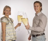 8 примеров того, как бокал вина в день может помочь вашему организму