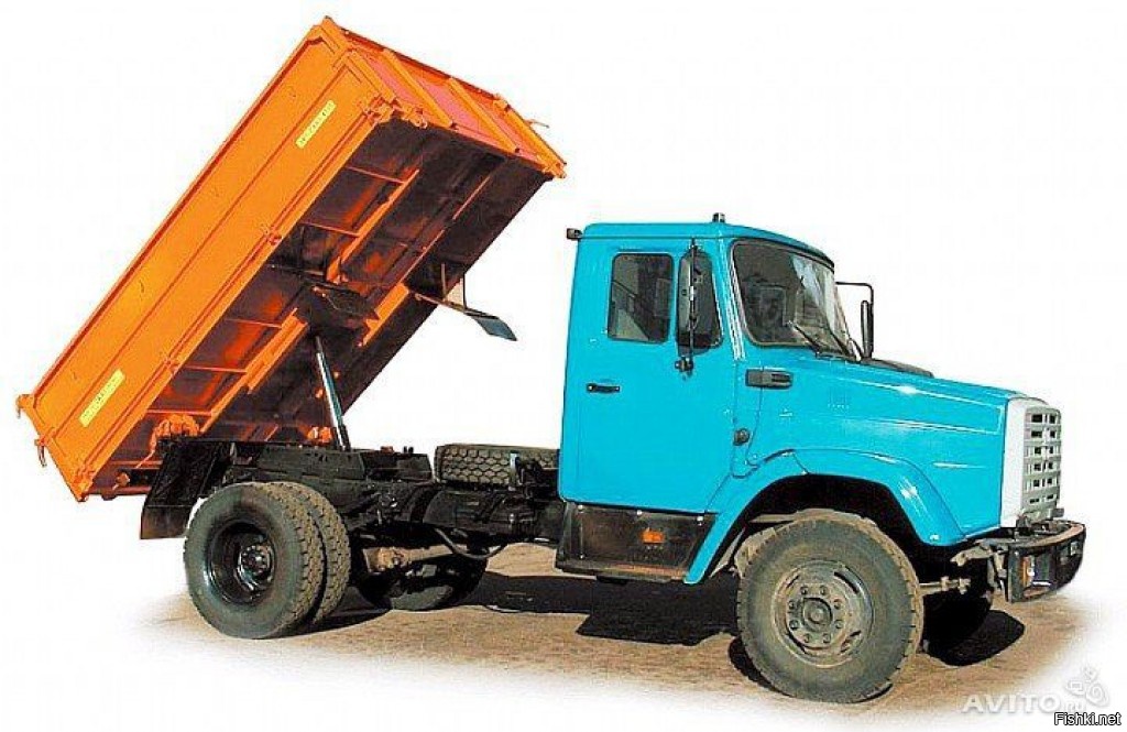 да и при чем тут размещение двигателя? говорится именно про самосвал, если у ЗИЛа гироцилиндр находился гдето по середине  кузова, да и вылет у него не большой, то у КАМАЗа прямо за кабиной и в случае обрыва этот цилиндр падал, под весом кузова, прям по середине кабины, что и может убить центрального пассажира. и при чем тут компоновка?
а по поводу отказа от средней сидухи в КАМАЗах, на новых ( ну относительно, 2007-2011) она бывает и с завода стоит, но у нас гайцы за среднего пассажира в самосвале еще году в 2003-2004 начали сношать.
фотки для примера, и какой шток точно при обрыве вдарит по кабине?