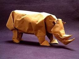 Потрясающие фигуры из бумаги 