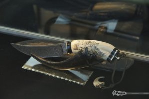 По-моему вполне функционален. Хотя цена перечеркнёт желание использовать.