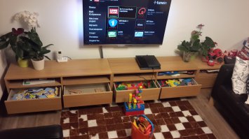 Детские игрушки, они везде