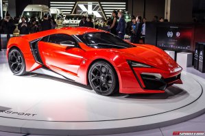 Нет. Там вот такой летал.
Арабский Lykan Hypersport