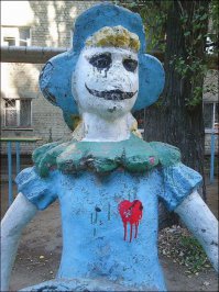 Нам не понять: горожанам не ясен смысл этих странных скульптур