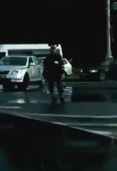 А чё он стоит как х.., работать надо, патрулировать!