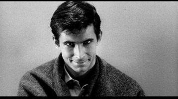 "На страже смерти" убрать. 
А вот где классика саспенса "Психо" (Психоз) Хичкока?