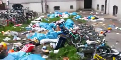 в Германии уже школьников выгоняют на субботники - убирать за новоявленными европейцами срач.
