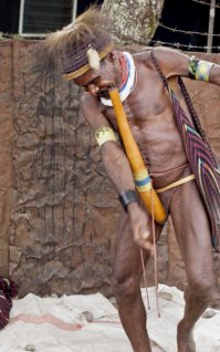 Не туда одел.