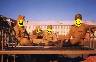 Эвакуация кроватей. Я- самый правый желтолицый.