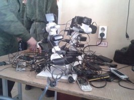 Эх перегорит все к чертям собачьим! В лучшем случае - чьи-то зарядники телефонов.