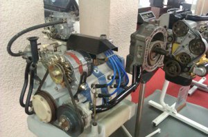 Ещё 1982-83 небольшими сериями
ВАЗ-21018 — роторный двигатель ВАЗ-311 (1 секционный), 70 л. с.;
ВАЗ-21019 — роторный двигатель ВАЗ-411 (2 секционный), 120 л. с