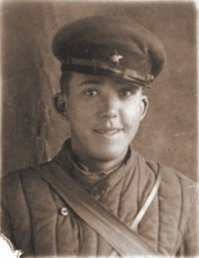 Добавлять можно много: Юрий Никулин, например! Но очепятка - досадная!
