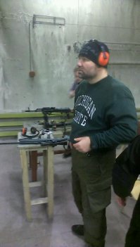Дома пять стволов и больше тыс. (!) патронов и два раза в неделю тир ....К войне надо готовиться