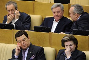 "Гадкие утята": 12 знаменитостей, которые были некрасивыми в детстве