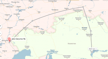 Если тополь вели по территории России, то могла получится примерно такая траектория. Т.е. видели дым от ракеты на подлете.