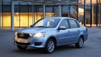 Мне больше понравился вариант оригинальный, с не расширенными арками и резиной с высоким профилем. На мой взгляд в оригинале эта тачка смотрится гармоничнее. Но сейчас датсун уже не тот: