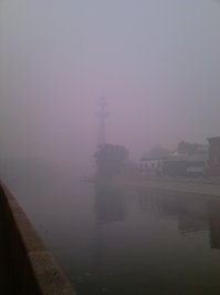 Смог над Москвой 7 августа 2010 г. ВРЕМЯ ПОЛДЕНЬ!