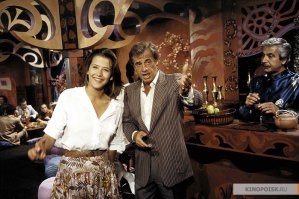 "Веселая пасха". Комедия где Софи играет главные роли с Бельмондо. 
Очень рекомендую.