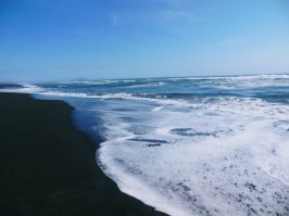 Там невероятная природа!Но очень дорого!Немного моих впечатлений)