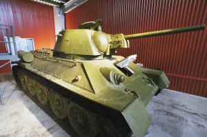 умнее ничего в голову не пришло ? Это огнемёт кто не в курсе
к примеру огнемётный от34