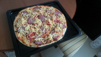 Пицца на тонком тесте