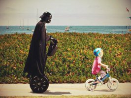 Повседневная жизнь Дарта Вейдера в забавных фотографиях