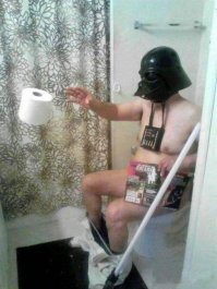 Повседневная жизнь Дарта Вейдера в забавных фотографиях