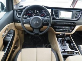 хочу новенькую KIA Carnival
