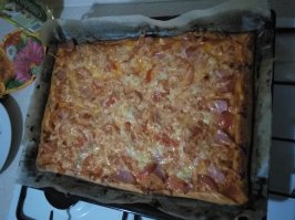 Крутяк) готовлю по похожему рецепту только не много в другом порядке замешиваю и добавляю молоко. Лично я фанат квадратной пиццы))