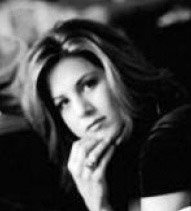 давно и безнадежно влюблен в Дженифер...такая красавица..и умница ж..
 ( друзей не смотрел...не "поперло"..)