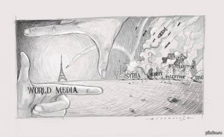 Мировая солидарность. Здания по всему миру «раскрасили» в цвета французского флага