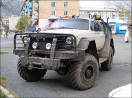 Третья снизу это Волга на базе Газ-66