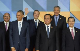 .... и по маковке ему, по маковке!!!