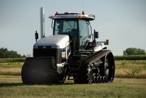 не поверите, но в своё время получил когнитивный диссонанс когда увидел в омериканском пропашном "челленджере" САМЫЙ НАСТОЯЩИЙ МАТЬ ЕГО РУЛЬ!!
ЗЫ правда и трактор с резиновыми гусеницами