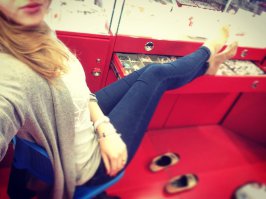 А это грабитель в ювелирке ночью позирует?