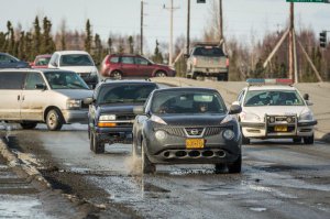 Автор один из "зарубежных партнеров", готовых любой ценой "обо**ать" Россию.

Не нравится происходящее? Сделай правильный выбор:
1. НЕ НОЙ! Предлагай что-то, что изменит ситуацию! Делай что-либо, чтобы улучшить жизнь хотя бы в своем городе или минимум в районе!
2. Тебе легче ныть в инете? Вали в гейропу - там таких любят.

И несколько фоток по теме, чтобы гейропа маслом не казалась.