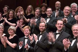 и толпа бравых сотрудников побежа пинать пьяного дурачка, браво, господа!