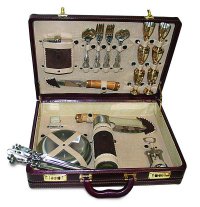 В этих ящичках не хватает ещё одного отделения, для комплекта рюмочек, стаканчиков, открывашечек и места для вставки пузырей. Вот тогда будет точно полный комплект за эти бабули.