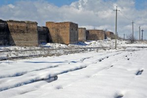 А как же забытая почти всеми Сабуровская крепость или подземный монастырь в Шмарном и т.п.?