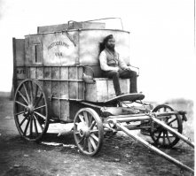 Британская полевая фотолаборатория времён Восточной войны. Крым. Российская империя. 1855 г.