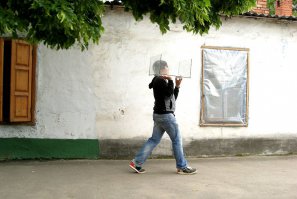 А у нас живет человек-аквариум :)