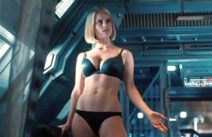 Все таки без белья ей было бы гораздо лучше. И оправдоваться наверняка не пришлось бы.