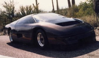 Автомобили великолепные и "взрослые" и "детские". Однако я с трудом представляю себе 6-12 летнего ребенка, увлекающегося ретро-автомобилями... Снова игрушки для взрослых детей (я не имею ничего против), но представьте: вам 8 в 2015ом, и вы хотите минимум Ауди из "Я, робот", а не легенду 60х.

Я, например, в свое время мечтал (это слишком мягко сказано еще - "мечтал") о: