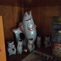 Вот они, родненькие, стоят тоже. И примерно так же как у автора.