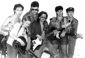 а это мой рок-фестиваль в кемерово 1990г