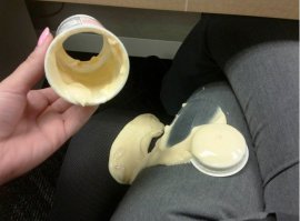 Чего-то представил - внезапно выпадает эта фигня на ноги, а у меня первая мысль "тааак, спокойно, надо аккуратно достать тел и сфоткать"