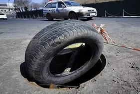 А знаете ли вы, что... В городах России не на каждом колодце и крышка-то есть!