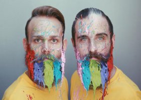 "The gay beards - two best friends from this cozy little nest called Portland, Oregon. We tend to think the world needs more love & laughter". Они себя лучшими друзьями называют, но почему-то их ролики подписаны The gay beards. Эти фрики что только не вытворяют со своими бородами)) Походу все-таки педики, а то странное хобби у двух друзей