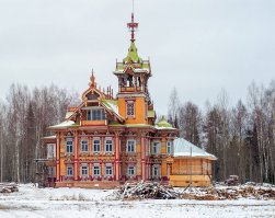 Ребята, брат скинул ссылку на страничку терема в Асташово в ФБ, вот они: 
А вот каким терем стал, там уже экскурсии проводят и гостиница начинает работать)) Сделали это Андрей Павличенков и реставраторы