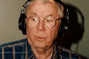 Олег Анофриев озвучивал в "Бременских музыкантах" разбойников, охрану, Трубадура, Атаманшу, Короля
В "Как Львенок и Черепаха пели песню" и львенка и Черепаху
"В порту" — мальчик-мексиканец, капитан танкера, крановщик, медведь. Спокойной ночи малыши - финальную песню